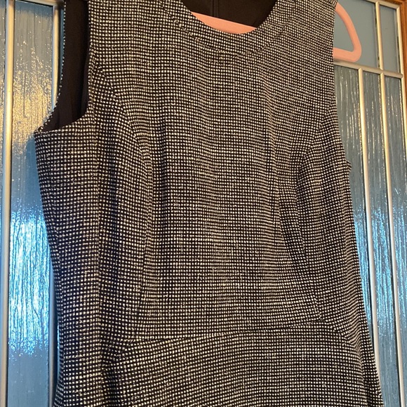 Madewell sleeveless dress fully lined in an a line style - Picture 4 of 5